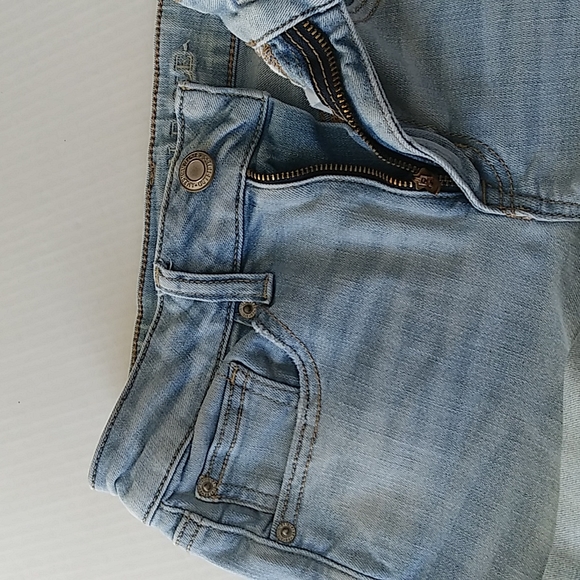 American Eagle Outfitters Hi-Rise Shortie Denim Short Sz 2 - Picture 2 of 9